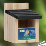 936215210-houten-nestkast-voor-de-roodborst-halfholen-free
