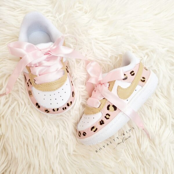 Baby-nikes-scaled