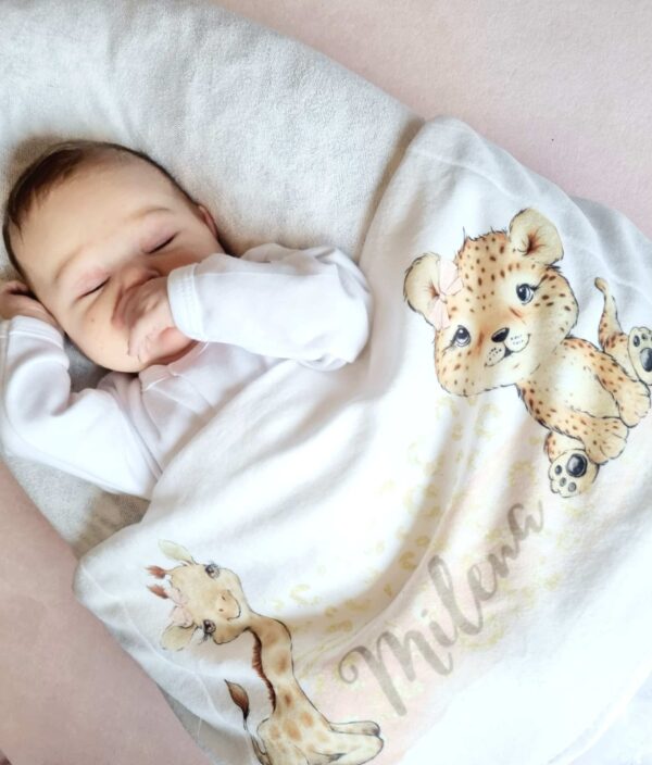Babydeken-met-naam-scaled