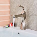 Short-Brushed-Nickel_wastafel-kraan-brons-badkamer-wastafel-m_variants-7-650x650