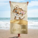 Strandlaken-met-naam-leopard-1