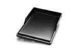 56036_plancha_porcelaincastiron_onwhite_angle-scaled-720x590-1