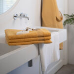 rs2761_badgoed_home_collection_sfeer_gold-scr_1