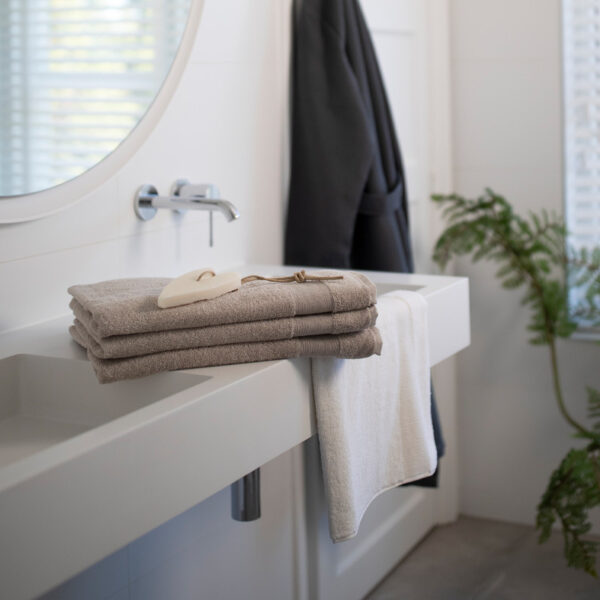 rs2765_badgoed_home_collection_sfeer_stone-scr_1