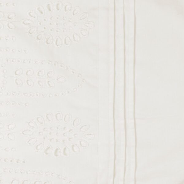 rs3569_geneve_sierkussensloop_40x60_offwhite_detail-lpr_1_