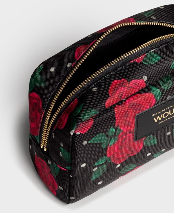 wouf-mb230028-toiletry-bag-rosie-detail